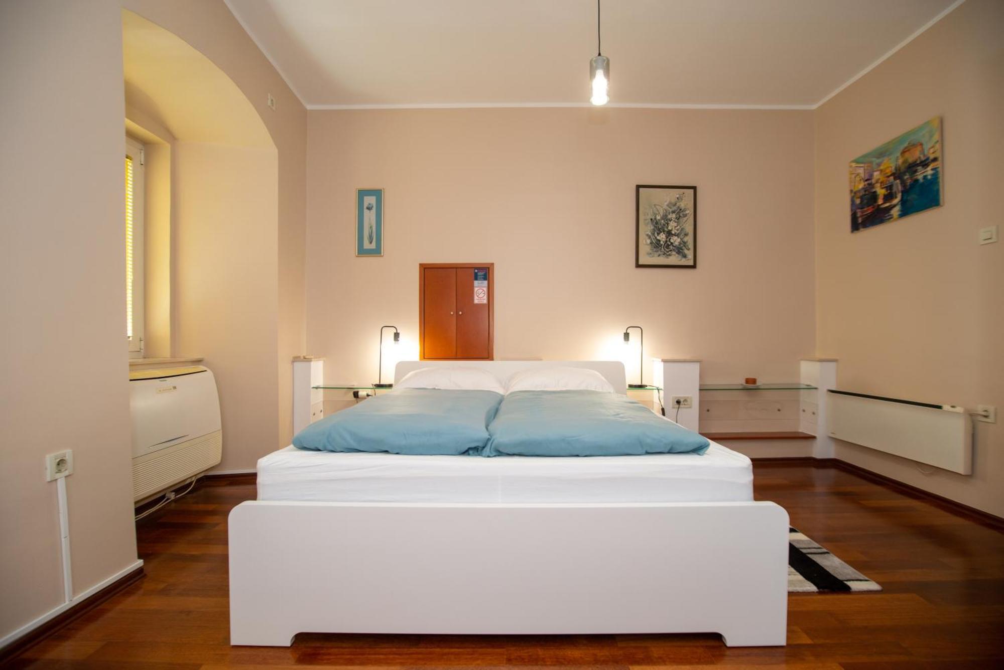 Tisa & Neo Apartment Rijeka Exterior photo